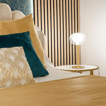 Johnny'S Suites Taormina Beach Bay Buitenkant foto