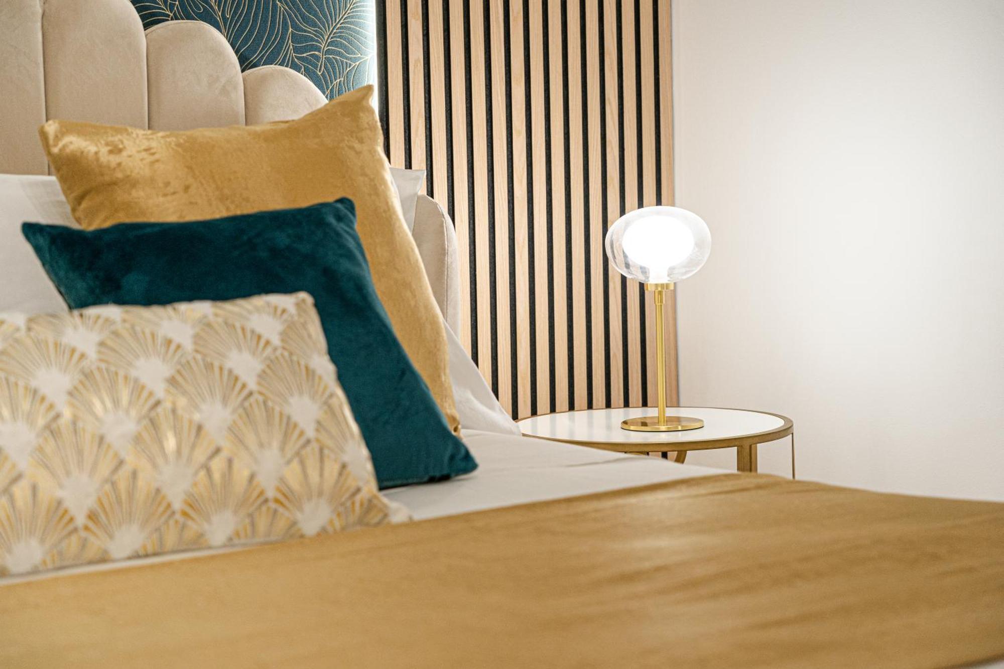Johnny'S Suites Taormina Beach Bay Buitenkant foto