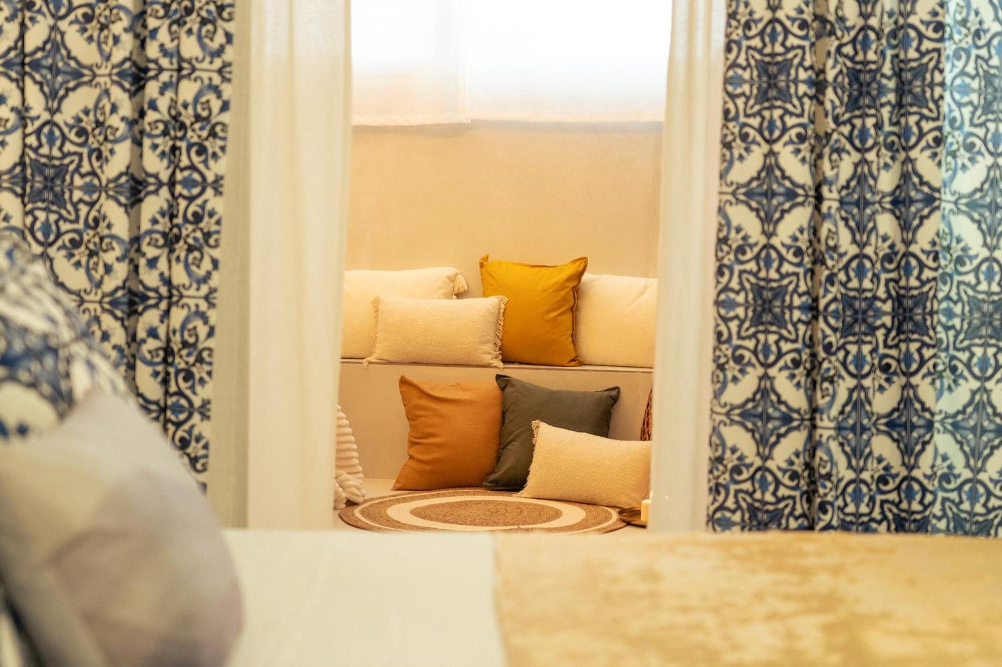 Johnny'S Suites Taormina Beach Bay Buitenkant foto